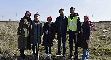 Özel öğrenciler için hatıra ormanı