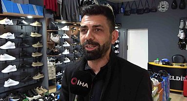 Pazarcı esnaf bedava bin çift ayakkabı dağıttı, halktan dua istedi