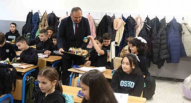 Pendik'te ara tatil sonrası ilk ders zili bayram coşkusuyla çaldı