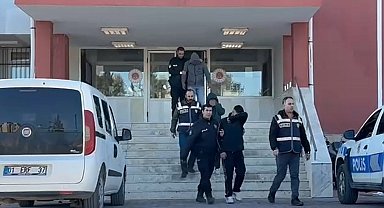 Polisten kaçan araç kaza yaptı: 3 kişi tutuklandı