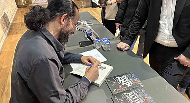 Politik kurgu romanı "Operasyon Altın Kubbe" tanıtıldı