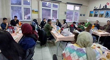 Posof Aşık Sabit Müdami Anadolu İmam Hatip Lisesi'nde iftar programı