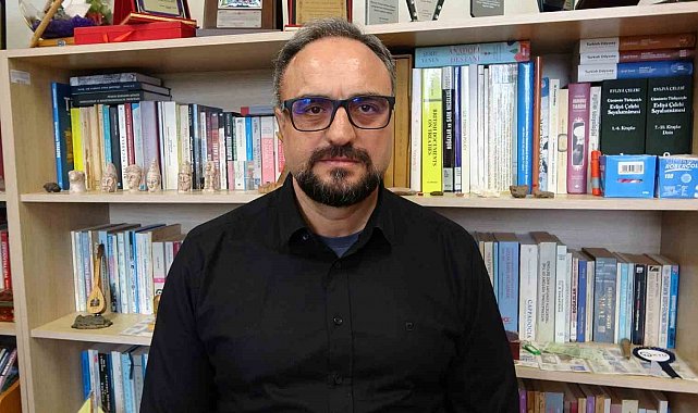 Prof. Dr. İsmail Köse: "Yaşananlar İran'da iç çatışmaları ve muhtemel iç savaşı tetikleyecek"
