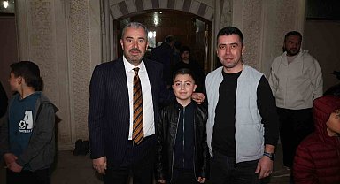 Pursaklar Belediyesi'nden Kadir Gecesi'nde gönülleri ısıtan sürpriz