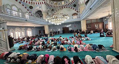 Pursaklar'da minikler camileri tanıyor