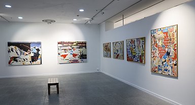 "DUVARLAR" sergisi Küçükçekmece'de sanatseverlerle buluştu