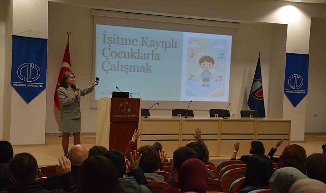"İşitme Kayıplı Çocuklarla Çalışma" semineri
