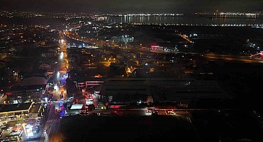 Raf imalatı yapılan fabrika alevlere teslim oldu