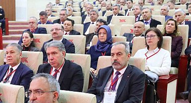 Rektör Kibar Üniversitelerarası Kurul Toplantısı'na katıldı