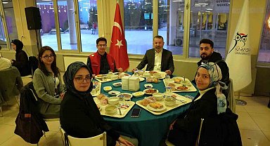 Rektör Kırışık, "Gelecek ve Gençlik İftarı"nda öğrencilerle buluştu