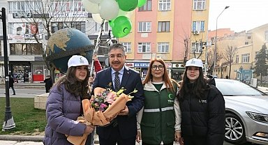 Resimler ve müziklerle bağımlılıklar anlatıldı