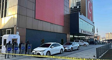 Rüşvet operasyonunda ekiplerin çalışmaları sürüyor