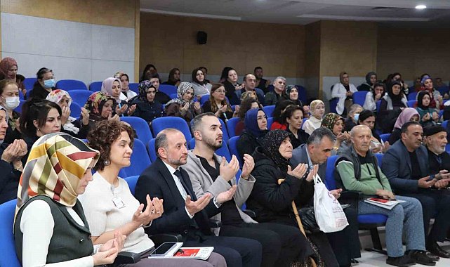 Sağlık personeli ve hastalar Kadir Gecesi programında buluştu