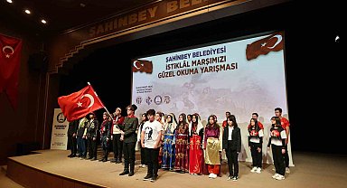 Şahinbeyli öğrenciler İstiklal Marşını en güzel okumak için yarıştı