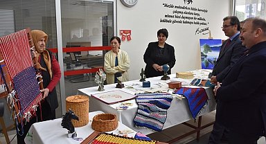 Salihli huzurevi sakinleri hünerlerini sergiledi