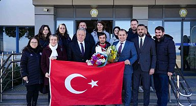 Şampiyon atıcıya Trabzon Havalimanında karşılama