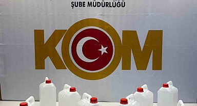 Samsun'da 40 litre kaçak etil alkol ele geçirildi