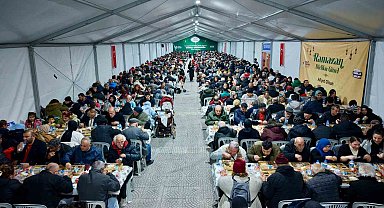 Samsun'da her gün 15 bin kişilik iftar sofrası kuruluyor