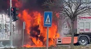 Samsun'da seyir halindeki tırın kupası alevlere teslim oldu