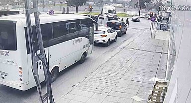 Sancaktepe'de feci kaza: Tırın altında kalan kadın hayatını kaybetti