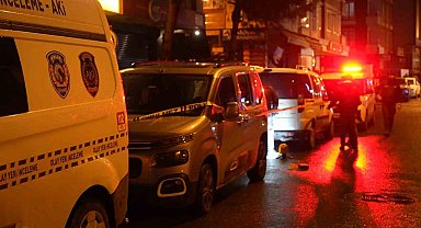 Sancaktepe'de seyir halindeki otomobilden silahlı saldırı: 1 yaralı