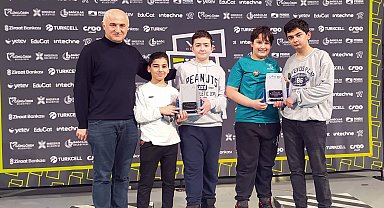 SANKO Okulları VEX IQ Robot yarışmasında Türkiye birincisi ve üçüncüsü oldu