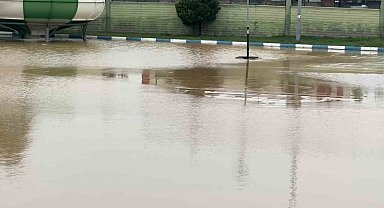 Şanlıurfa kırsalında sel hayatı felç etti