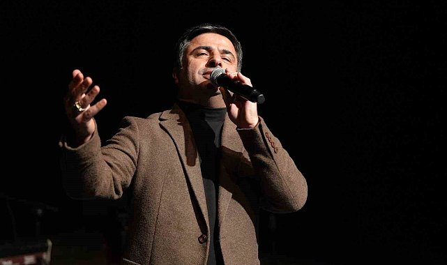 Sedat Uçan ilahi ve tasavvuf eserleri seslendirdi