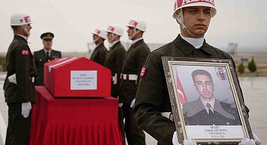 Şehit Akarsel'in naaşı memleketine uğurlandı