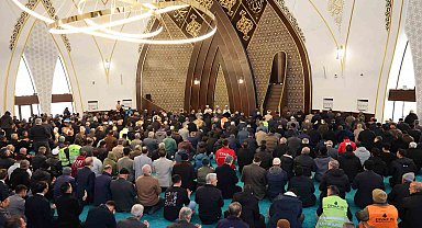 Şehitler ve vakıf bağışçıları için mevlid programı düzenlendi
