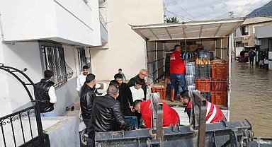 Şehzadeler Belediyesi'nden Akpınar'da mahsur kalan vatandaşlara destek