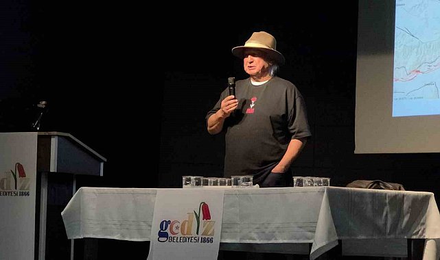 Şener Üşümezsoy'dan kritik uyarı: "Simav fayı stresini bitirmedi"