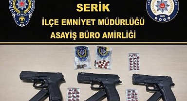Serik'te silahla ateş ederek kamu güvenliğini tehlikeye sokan 7 kişi tutuklandı