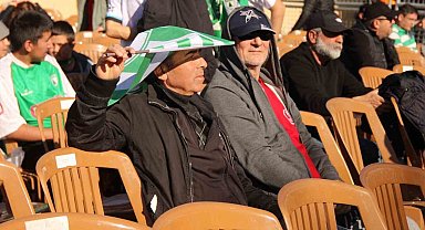 Seyirci yasağı taraftarı durduramadı