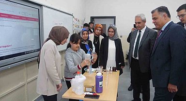 Sıfır atık etkinliğinde sergi, atölye ve fidan dikimi gerçekleştirildi