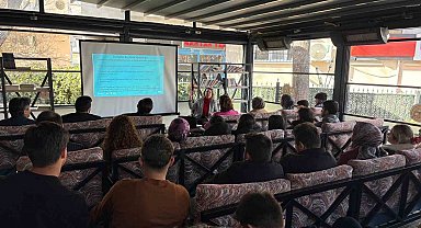 Sincan Kitap Kafe'de siber zorbalıkla mücadele yolları konuşuldu