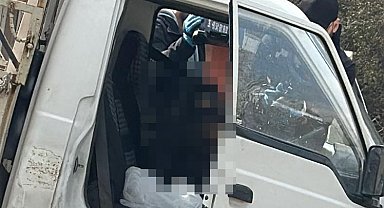 Sınıf öğretmeni arabasında ölü bulundu