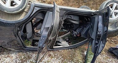 Sinop'ta kontrolden çıkan araç takla attı