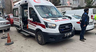 Sinop'ta otomobiller çarpıştı: 3 yaralı