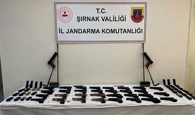 Şırnak'ta jandarma ekipleri cephanelik ele geçirdi