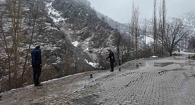 Şırnak'ta sağanak nedeniyle köyün bir bölümü çöktü evler boşaltıldı