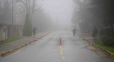 Sis ve yağmur etkili oldu: Kampüste görüş azaldı