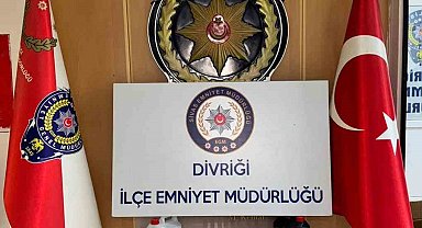 Sivas'ta polis ekipleri sahte alkole geçit vermedi