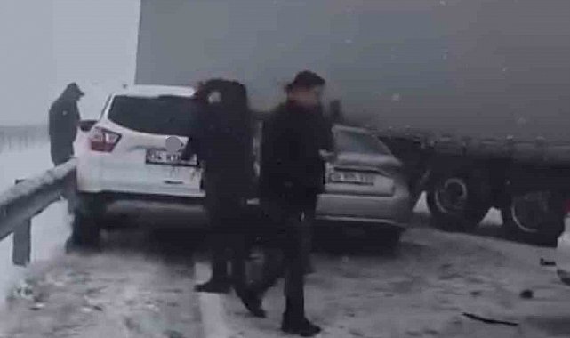 Siverek-Diyarbakır karayolunda zincirleme kaza: Yol trafiğe kapandı