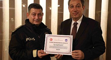 Sivrice Emniyet Müdürü Bilen'e fahri hemşerilik ve üstün başarı belgesi