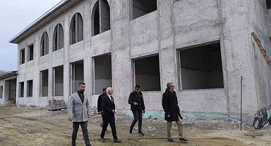 Sivrihisar'da yeni sağlık merkezlerinin yapımı sürüyor