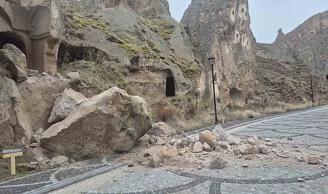 Soğanlı Vadisi'nde kaya koptu bölgede güvenlik önlemleri artırıldı