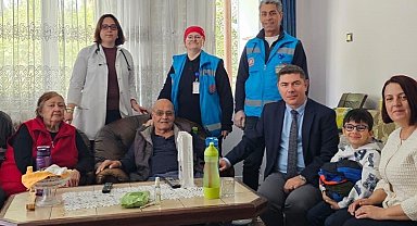 Söke'de yaşlı çınarları ziyaret edip, moral verdiler