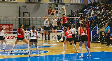 Sultanlar Ligi: Aydın Büyükşehir Belediyespor: 2 - Beşiktaş: 3