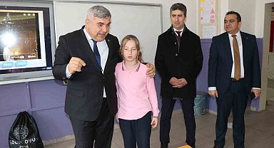 Sünnetci öğrencilerin hedeflerini ve hayallerini dinledi